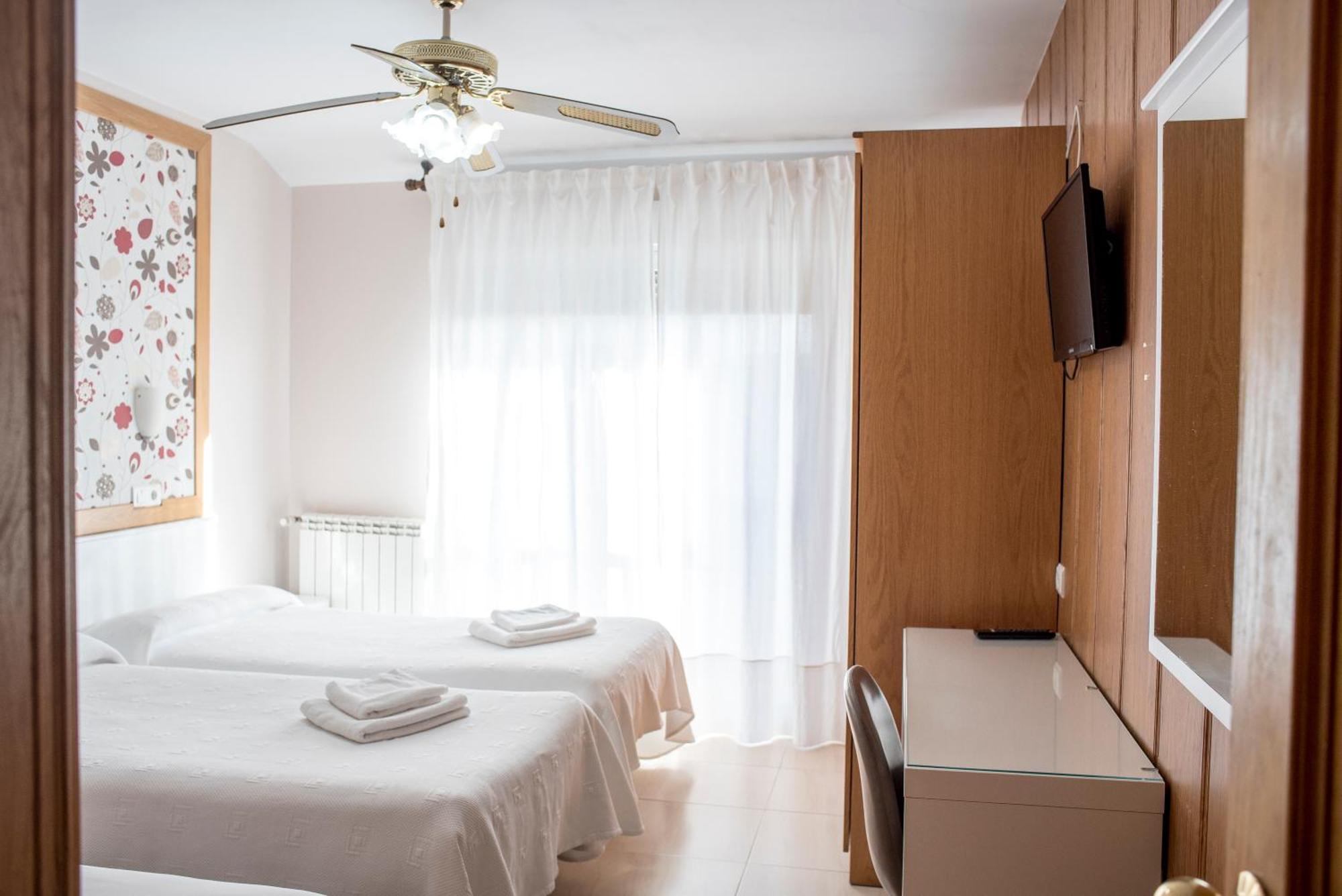 Hotel Ria De Suances Bagian luar foto
