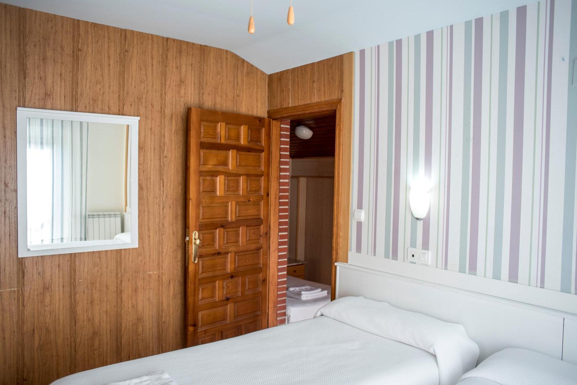 Hotel Ria De Suances Bagian luar foto